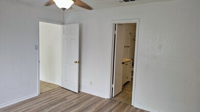 3905 Pickwick Ln in Killeen, TX - Building Photo - Building Photo
