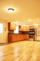 160 North St in Burlington, VT - Building Photo