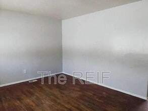 6203 Hilton Ln in Mount Morris, MI - Foto de edificio - Building Photo