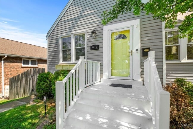 6915 Wise Ave in St. Louis, MO - Building Photo - Building Photo