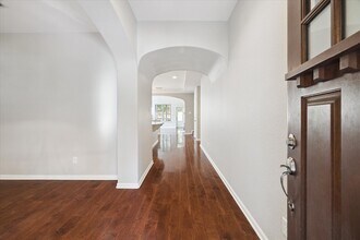 6 Douvaine Ct in The Woodlands, TX - Building Photo - Building Photo
