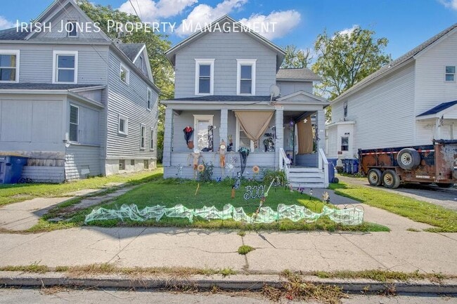83 South St in Lockport, NY - Building Photo - Building Photo