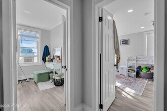 1076 Ocean Ave in Sea Bright, NJ - Building Photo - Building Photo