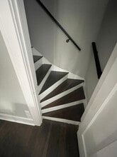 1524 E Algonquin Rd in Des Plaines, IL - Foto de edificio - Building Photo