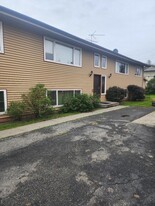 917 E 46th Ct, Unit B in Anchorage, AK - Building Photo