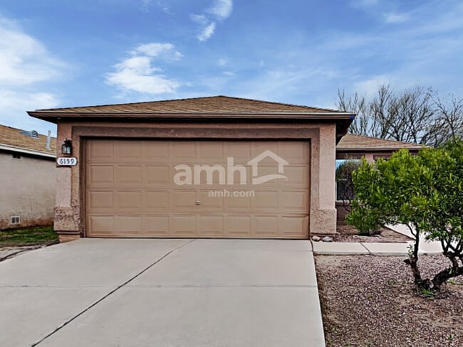 property at 6159 S Avenue De La Chandelle