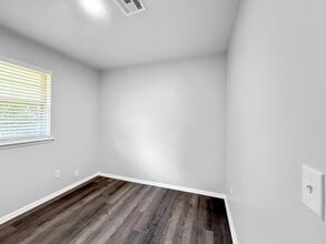 812 Meadowridge Dr in Midwest City, OK - Building Photo - Building Photo