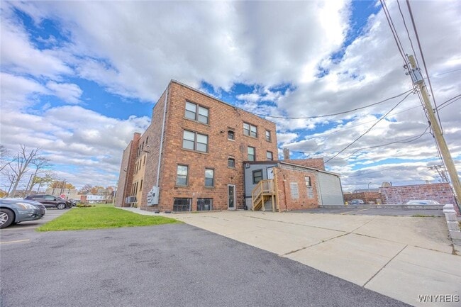 property at 530 Main St