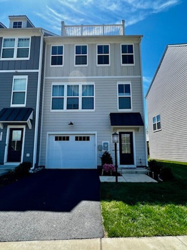 5931 McComb St in Crozet, VA - Building Photo - Building Photo