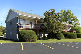 405 Bank St in Painesville, OH - Building Photo - Building Photo