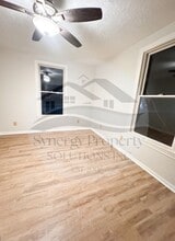 64 Mansfield Ave in Shelby, OH - Building Photo - Building Photo