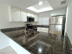 630-636 SE 13th Pl in Cape Coral, FL - Building Photo - Building Photo