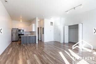2700 W North Ave, Unit 2 in Chicago, IL - Building Photo