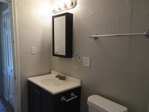 503 E Curtis Dr in Midwest City, OK - Building Photo - Building Photo