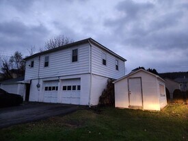 18 Albany Ave, Unit Rear #2