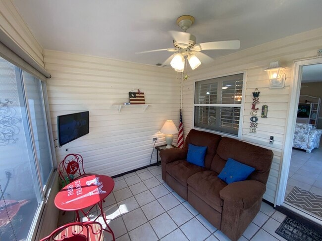 440 Canterbury Ct in the Villages, FL - Building Photo - Building Photo