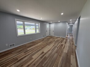 123 Cattaragus Dr in Rochester, NY - Building Photo - Building Photo