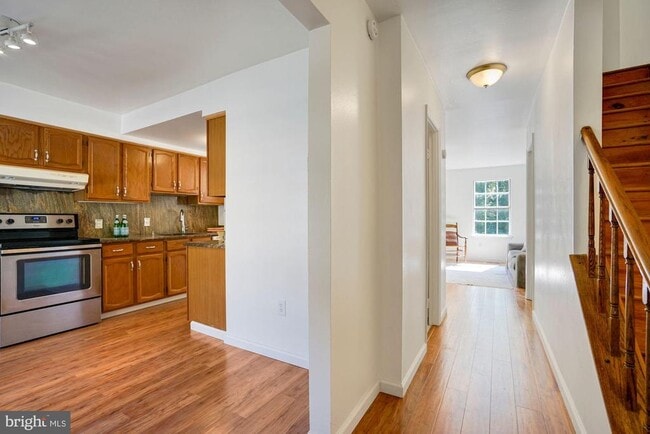 6356 Shaundale Dr in Springfield, VA - Building Photo - Building Photo