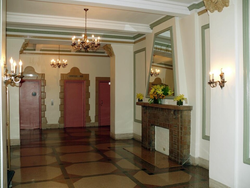 166 Second Avenue in New York, NY - Building Photo