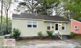 205 Clyde Ave N in Wilson, NC - Building Photo