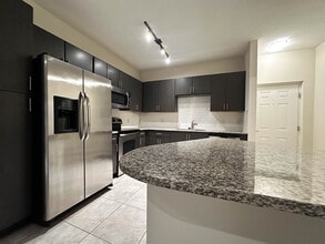 3420 SW 23rd St, Unit A3 in Miami, FL - Building Photo - Building Photo