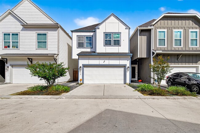 property at 8410 Berry Brush Ln
