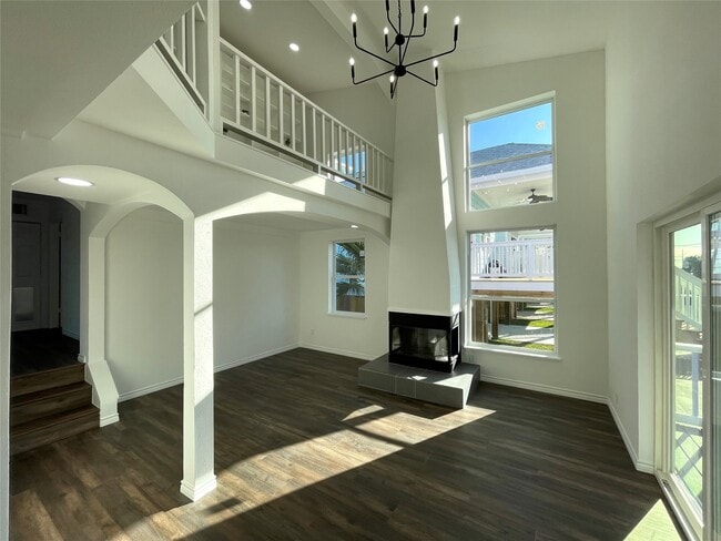 property at 1031 15th St