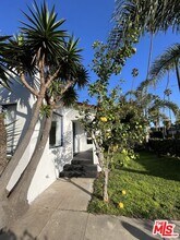2306 Pisani Pl in Los Angeles, CA - Building Photo - Building Photo