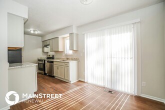 5761 Ricardo Dr in Galloway, OH - Foto de edificio - Building Photo