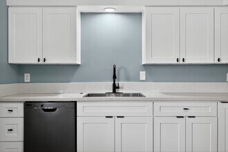 44440 Acacia Dr in Palm Desert, CA - Building Photo - Building Photo