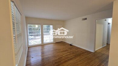1108 Greenbriar Cir in Decatur, GA - Building Photo - Building Photo