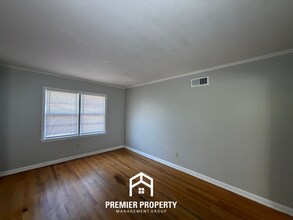 1511 Ivy Rd in Memphis, TN - Foto de edificio - Building Photo