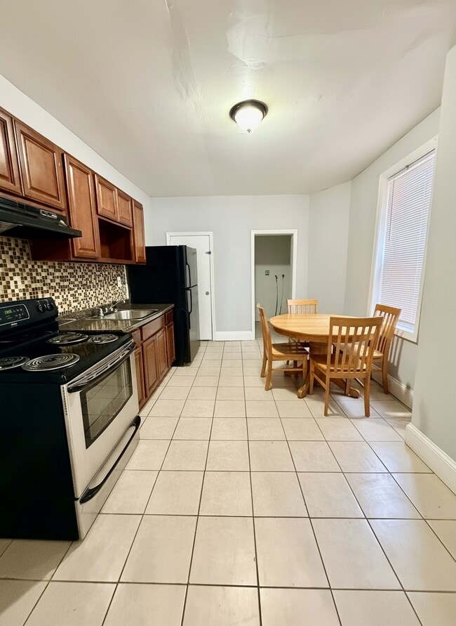 426 N Salford St in Philadelphia, PA - Building Photo - Building Photo