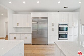 249 Canon Dr in Beverly Hills, CA - Building Photo - Building Photo