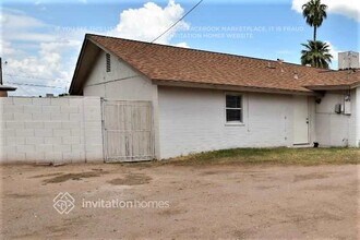 2609 W Charter Oak Rd in Phoenix, AZ - Building Photo - Building Photo