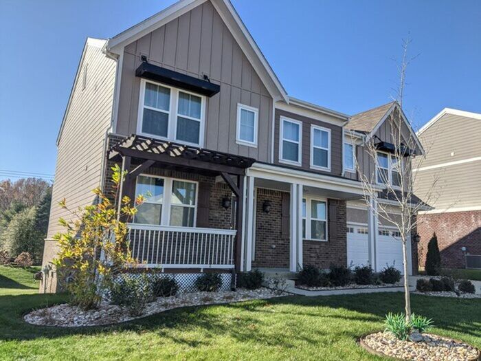 15920 Long Meadow Way in Louisville, KY - Foto de edificio
