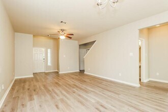 13046 Rose Landing Dr in Houston, TX - Building Photo - Building Photo