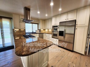 13272 Vinter Way in Poway, CA - Building Photo - Building Photo