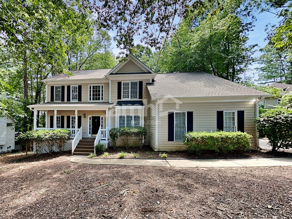 3987 Fox Glen Dr in Woodstock, GA - Foto de edificio