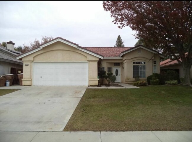property at 8812 Fox Creek Ct