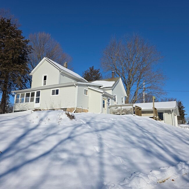 property at 2244 S Syene Rd