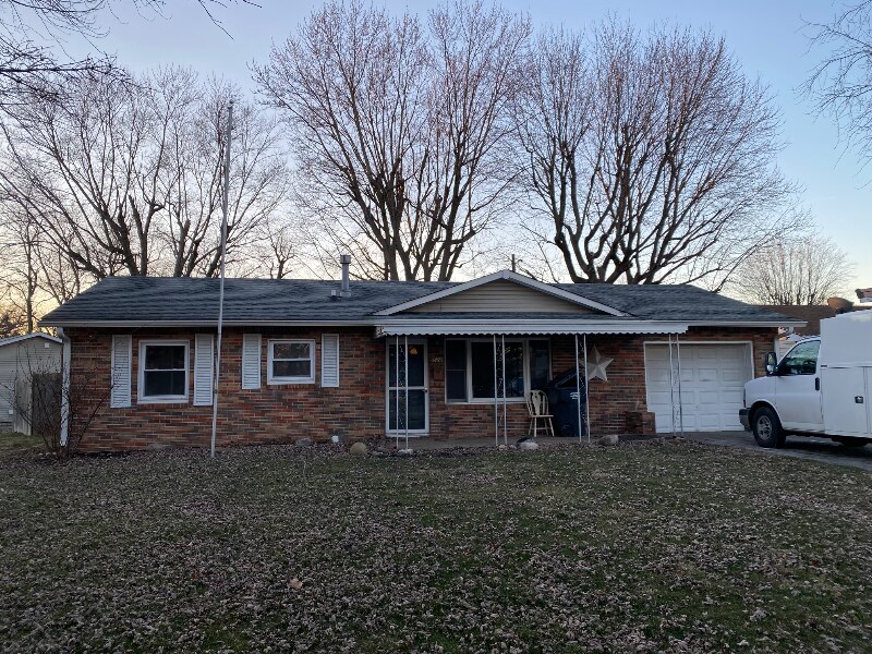 528 Mooreland Dr in Whiteland, IN - Building Photo