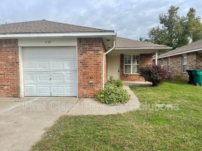 property at 1132 N Gardner Ave