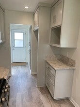 1558 Riverside Dr in Glendale, CA - Building Photo - Building Photo
