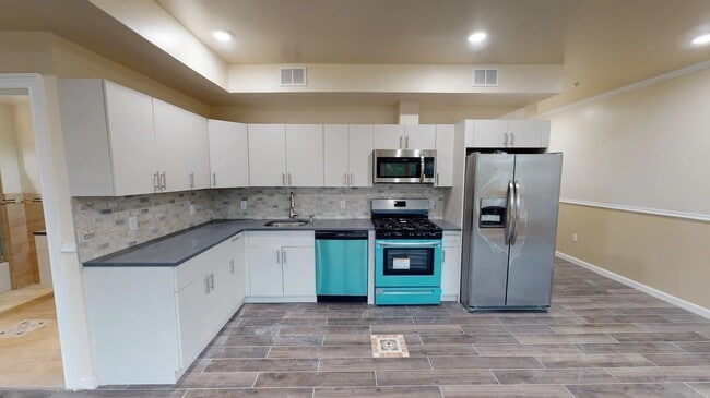 1542-1544 John F. Kennedy Blvd in Jersey City, NJ - Building Photo - Building Photo