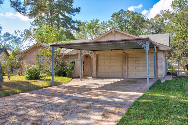 property at 5602 Briarwick Ln