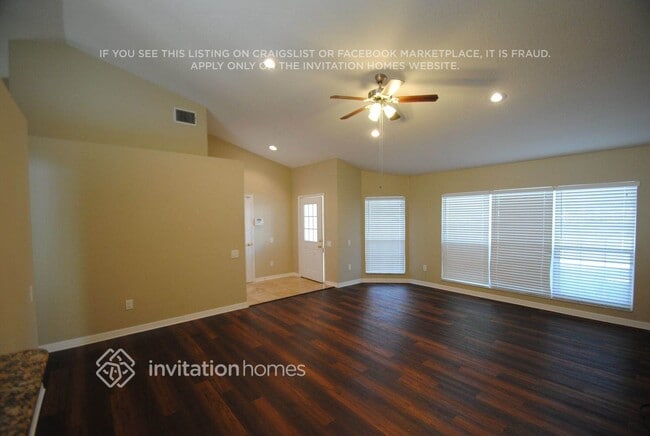 829 W Charing Cross Cir in Lake Mary, FL - Building Photo - Building Photo