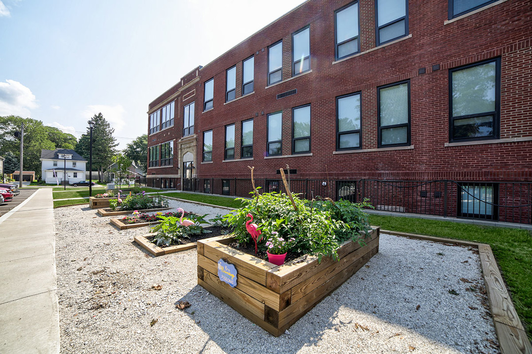 Willow Commons Apartments in Erie, PA - Building Photo