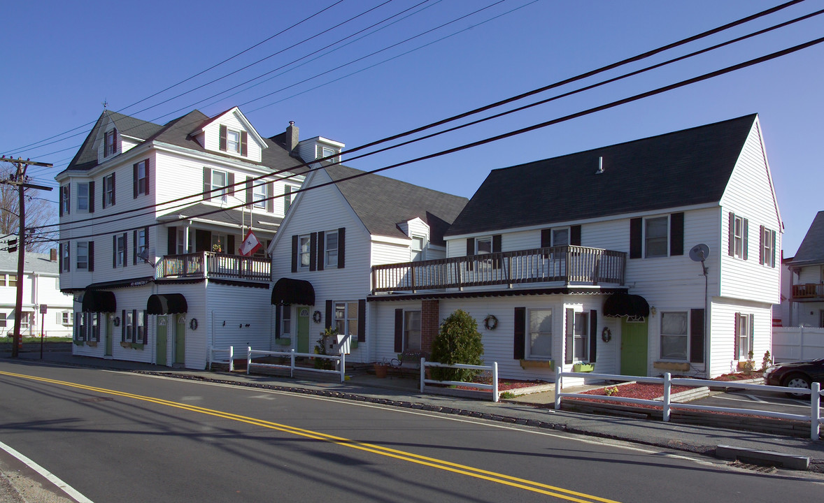 431 Washington St in Taunton, MA - Building Photo