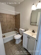 1224 S Smith Rd in Tempe, AZ - Building Photo - Building Photo